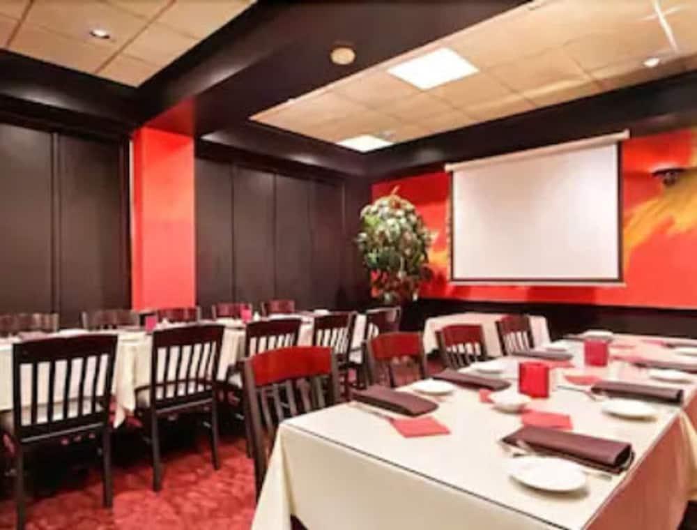 Howard Johnson By Wyndham Hershey Bagian luar foto