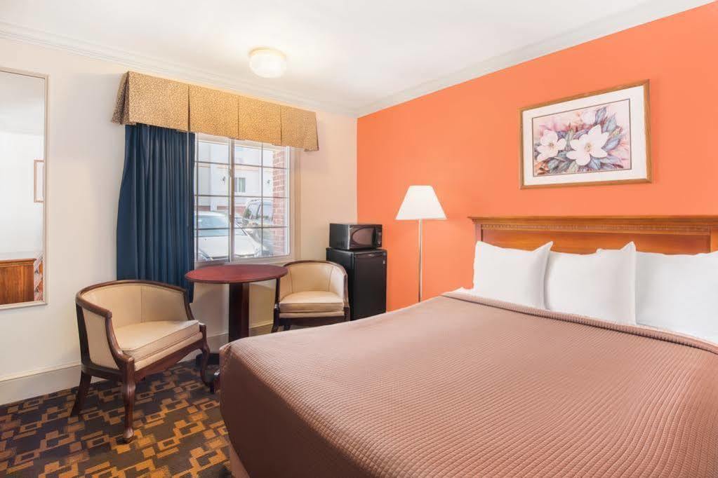 Howard Johnson By Wyndham Hershey Bagian luar foto