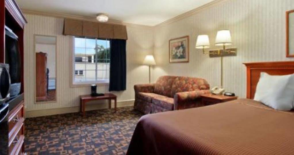 Howard Johnson By Wyndham Hershey Bagian luar foto